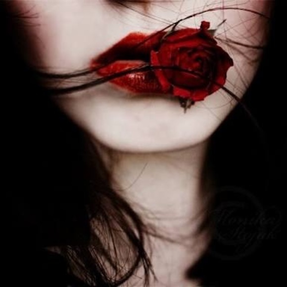 Meet your Posher, Rania - Picture 1 of 1